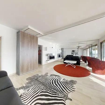 Marina Riviera Sea View And